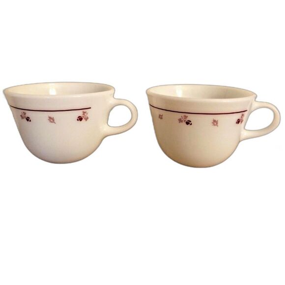 Pyrex Burgundy Rose Coffee Tea Cups Set Of 2 Vintage Mugs C Handle 7 oz - Picture 1 of 11